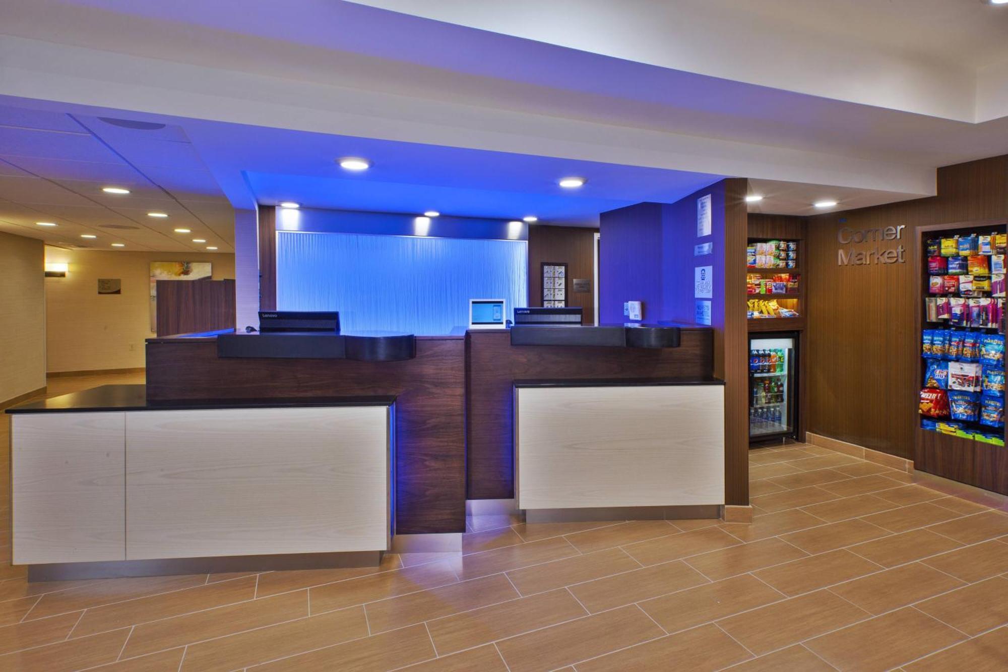 Fairfield By Marriott Inn & Suites Herndon Reston Exterior photo
