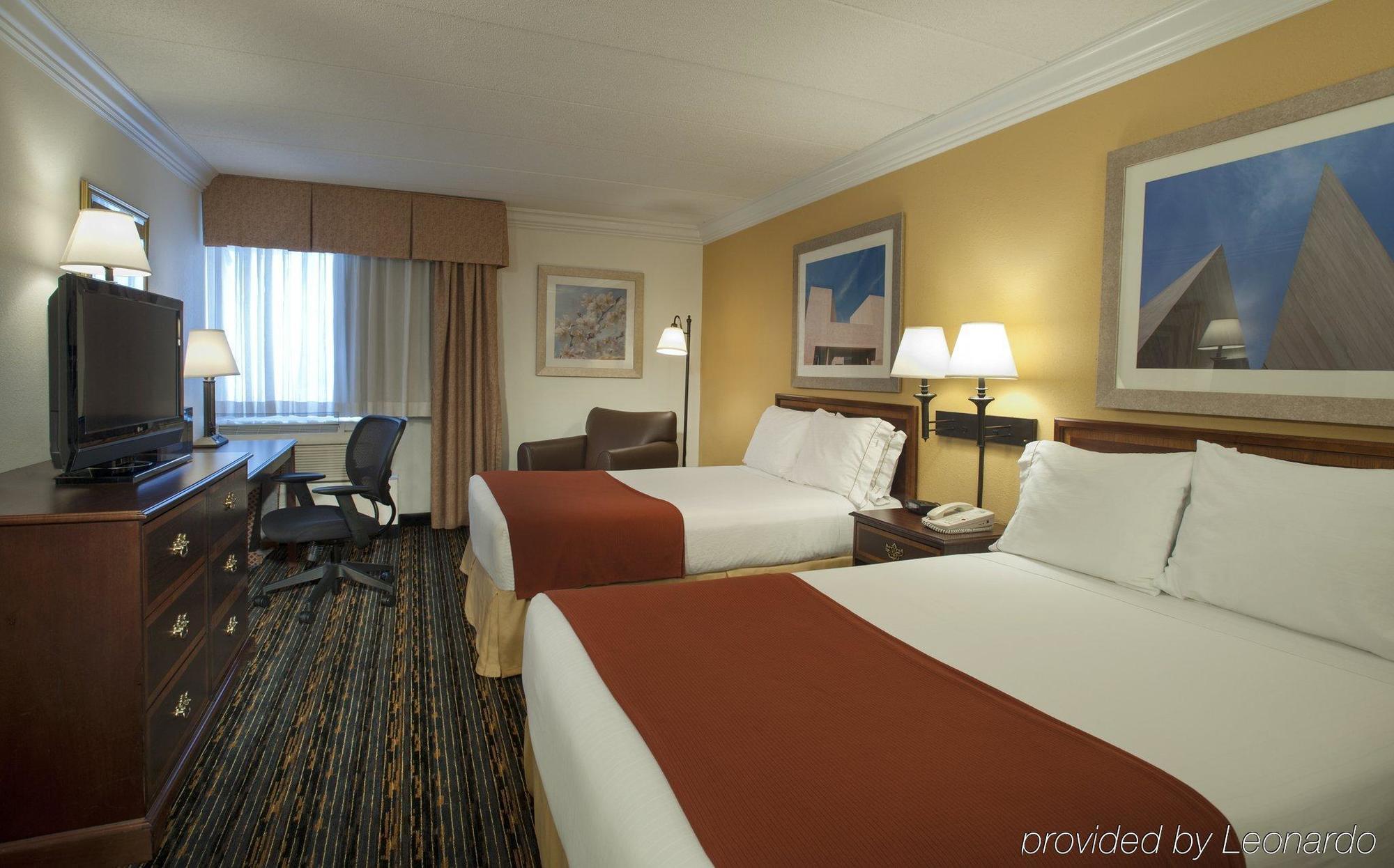 Fairfield By Marriott Inn & Suites Herndon Reston Exterior photo